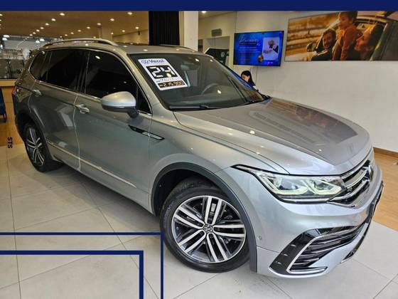 VOLKSWAGEN TIGUAN 2.0 300 TSI GASOLINA ALLSPACE R-LINE AUTOMÁTICO VOLKSWAGEN TIGUAN 2.0 300 TSI GASOLINA ALLSPACE R-LINE AUTOMÁTICO